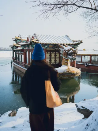 눈 내린 후 맑게 갠 이화원은 정말 너무너무 아름다워요～