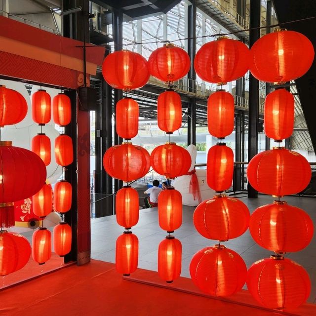 HAPPY CHINESE NEW YEAR  เดอะ สตรีท รัชดา