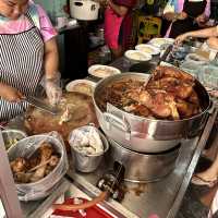 ร้านเจริญข้าวมันไก่เบตงพันธุ์แท้