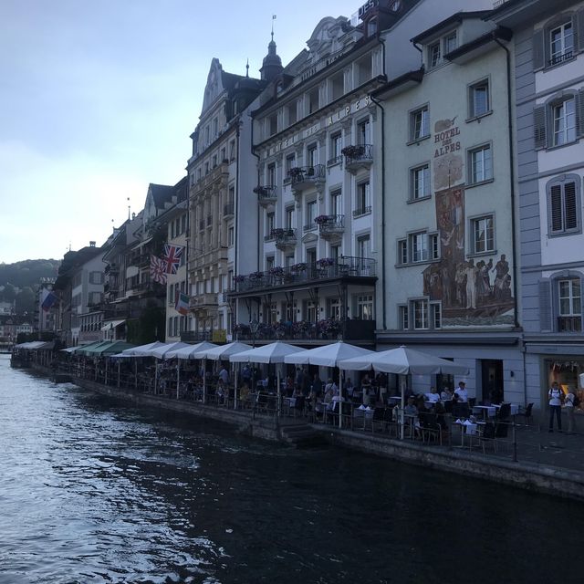 瑞士🇨🇭人間仙境🥰世外桃源琉森🫶🏻超令湖泊景色