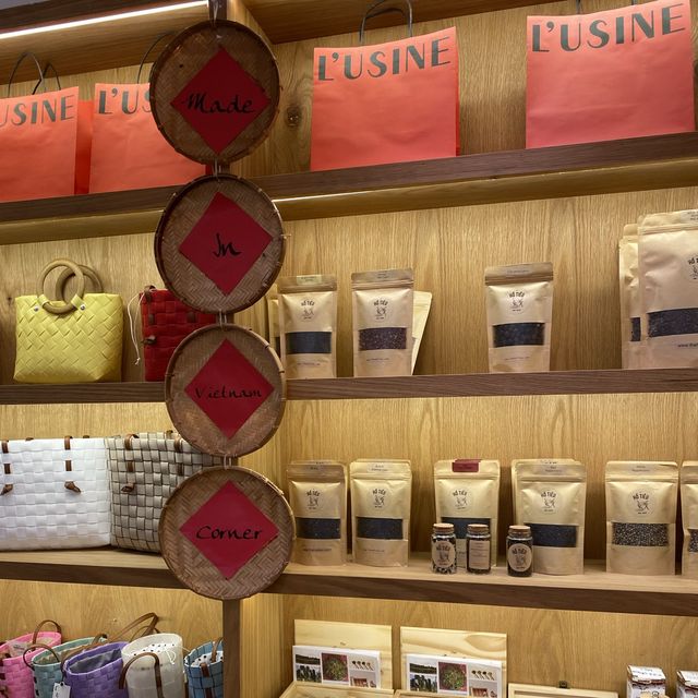 L’USINE คาเฟ่ที่เป็นมากกว่าคาเฟ่