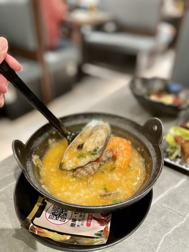 有任食松葉蟹腳的日式放題
