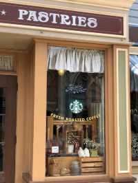 【香港_香港ディズニーランド】ディズニー内のStarbucks