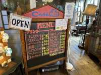 北海道・小樽。雑貨屋さんに併設されたレトロで落ち着きのあるカフェ『Cafe DECO』