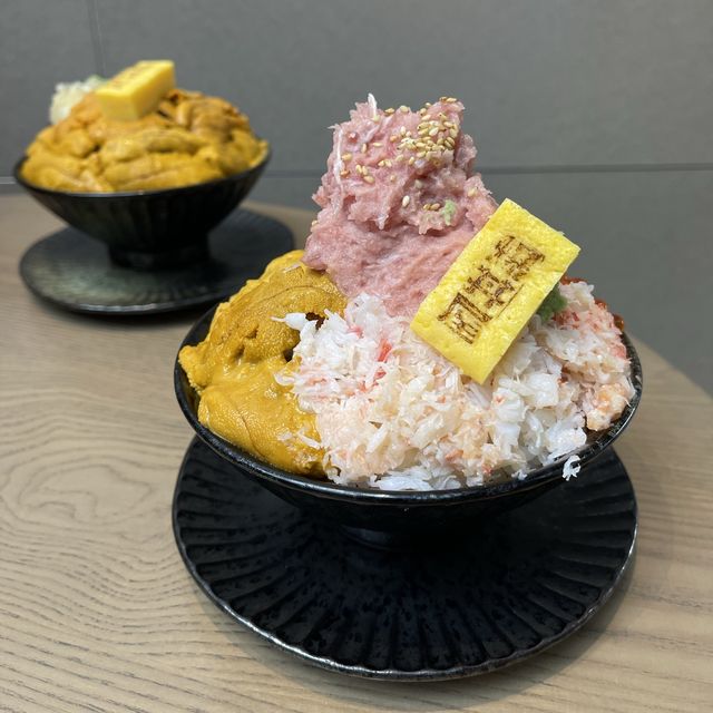 爆滿‼️海膽丼