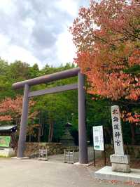 北海道　北海道観光　札幌の旅　札幌中心地で登山　円山八十八カ所の紅葉が見頃！