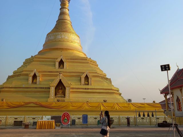 วัดพระบรมธาตุนครชุม
