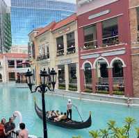 I’m in Love at Venice Grand Canal ❤️🥰