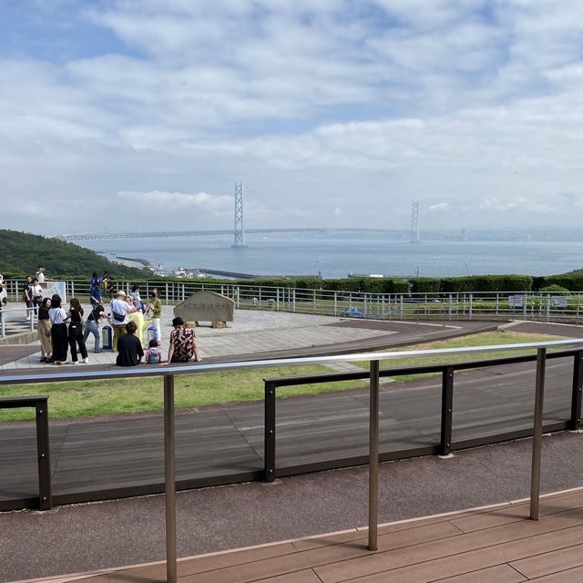 淡路島「淡路サービスエリア（下り）」絶景！明石海峡大橋と大観覧車が有名！でも！大橋のケーブル模型も見て欲しい