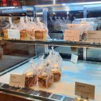 食パン🍞人気店★ミルド スターフィールドコヤン店