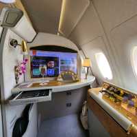 รีวิว First Class สายการบิน Emirates Airlines