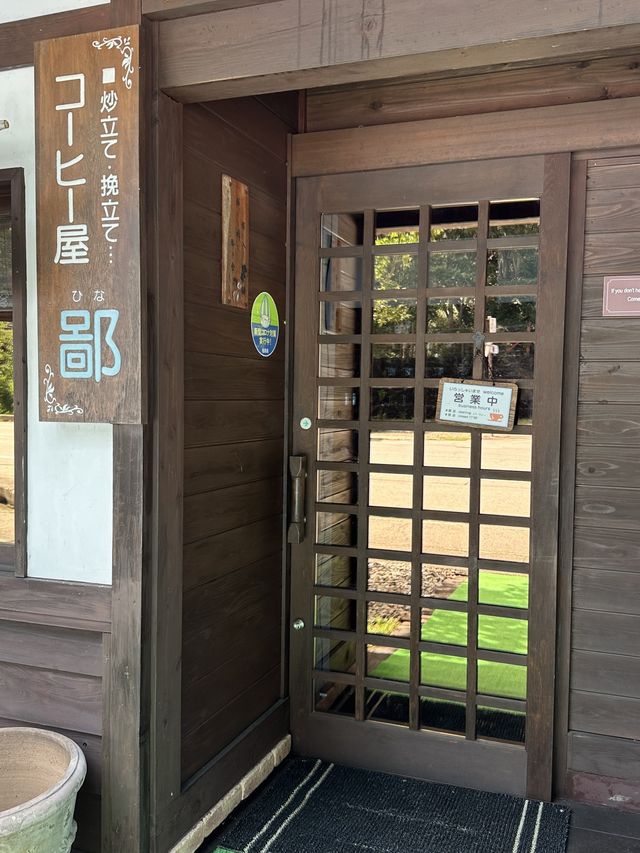 白川鄉 ｜擺滿咖啡杯嘅特色cafe ☕️