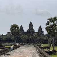Angkor Wat: A Timeless Marvel 🇰🇭