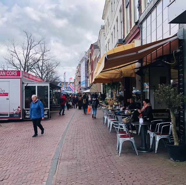 荷蘭🇳🇱萊頓市集逛逛🛍️🛒 Leiden Street Market (Markt) Leidse Markt (woensdag en zaterdag)