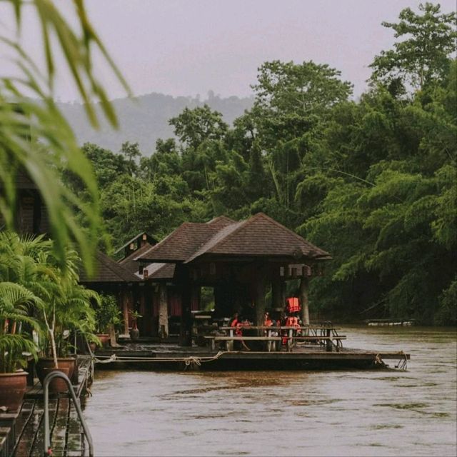 เก็บกระเป๋านอนแพแช่น้ำ