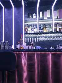 型格暗黑酒吧