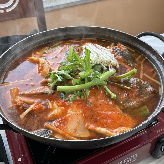 푸짐한 인심, 신선한 횟감 강릉항 회센터 솔향 횟집🐠