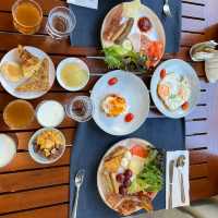 Breakfast ตอนเช้าที่ โรงแรม ยูสมุย