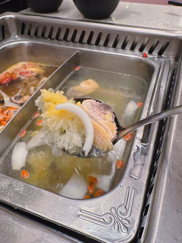 🍲星加坡過江龍打卡火鍋登陸香港，養顏火鍋新風尚