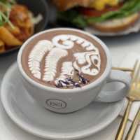鬧市中的CHILL CAFÉ