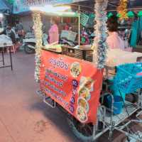 ตลาดโต้รุ่ง ถนนคนเดิน นครนายก