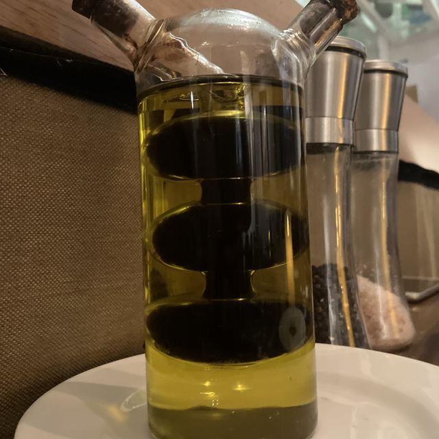 穩世小店 打破「柴灣美食沙漠」之稱😲  平民西餐廳的價錢🤑酒店級食物的質素🥰😋