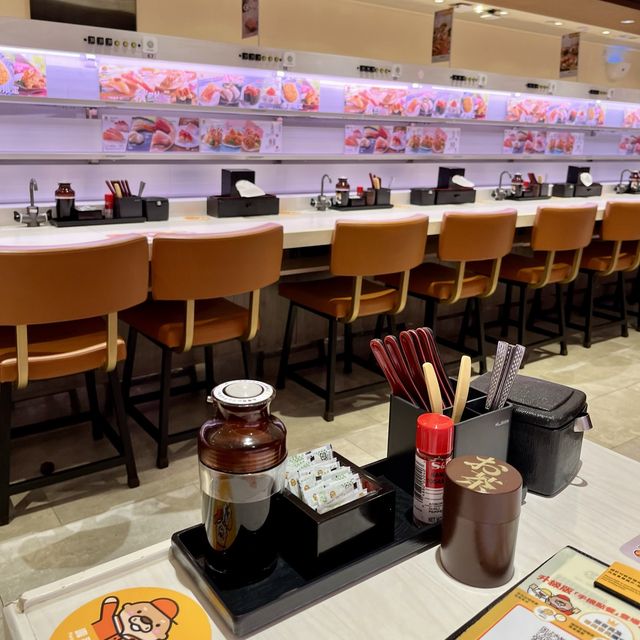 【香港・尖沙咀】香港で定番の人気回転寿司店「GENKI SUSHI／元気寿司」