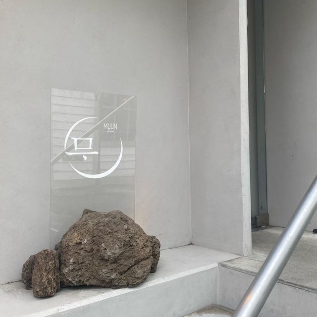 人氣馬卡龍店，好可愛，都不捨得吃！