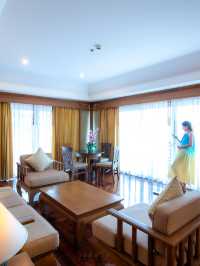 โรงแรมติดทะเลหาดดงตาล ตรงนี้บรรยากาศดีเลยนะ 