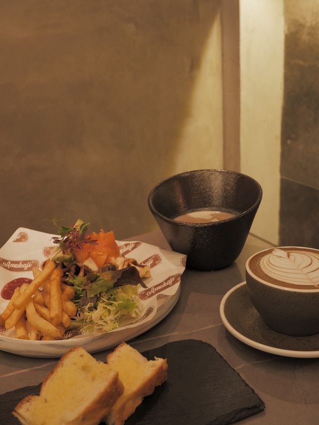 元朗工業風Cafe，推出二人聖誕大餐