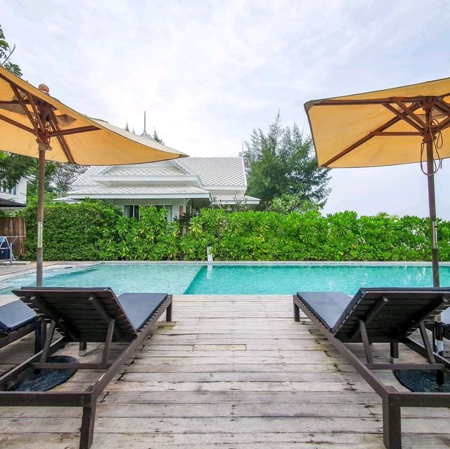 De Chaochom Hua Hin [ เดอเจ้าจอม ]