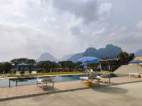 Simon riverside hotel โรงแรมวิวกลักล้าน @วังเวียง