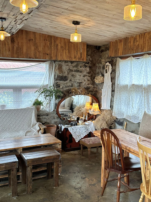 환연2에서 본 바로 그 카페☕️