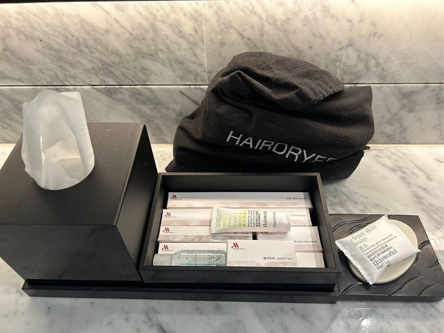 高雄萬豪酒店：熱鬧活力氣氛，讓人感受家外之家