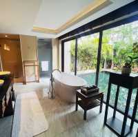 Experienced luxury pool villa in Phuket
