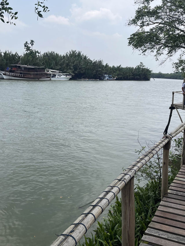🛥️ คาเฟ่บรรยากาศดีในจ.ตรัง | Blue Mango View