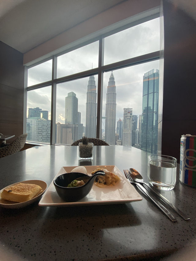 Best things to do in Traders Hotel! 