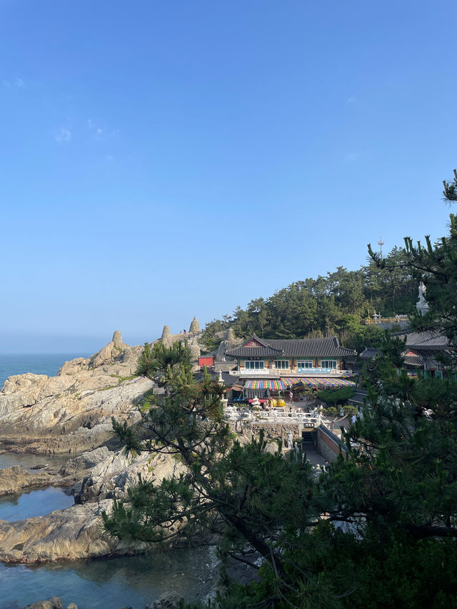부산 바다와 절을 함께 볼 수 있는 독특한 곳 해동용궁사