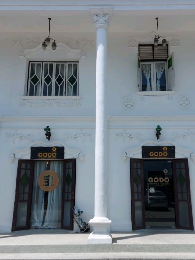 GODO cafe phuket