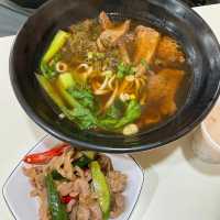 中正大四喜牛肉麵旗艦店 🖌 有趣的麻將諧音牛肉麵館