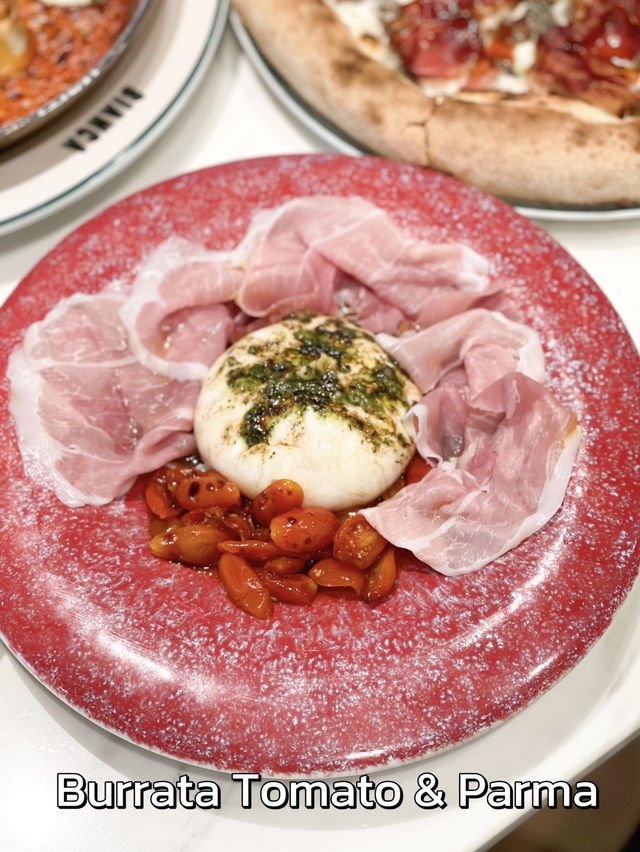 📍 Bianca Italian Restaurant at Emsphere