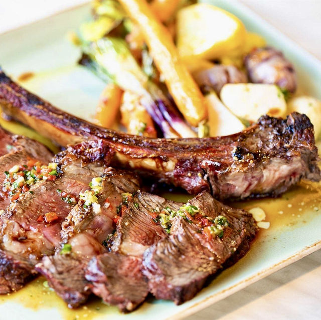 Moda Steaks. Tapas. Seasons