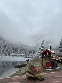 Dagu lake ทะเลสาปที่สวยราวกับหลุดไปในเทพนิยาย ❄️