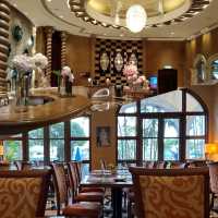「澳門十六浦索菲特酒店，泳池美景」