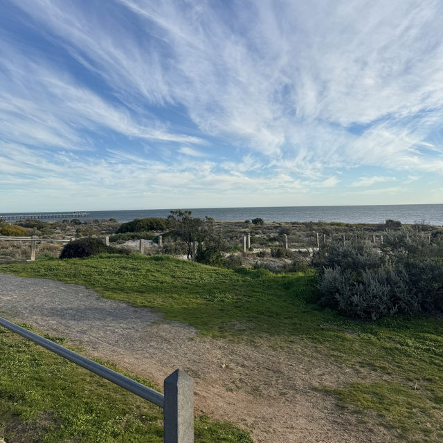 The prettiest beach walk 🚶‍♀️