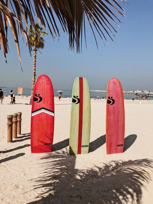 【Dubai】のんびり過ごせる小さなカラフルビーチ