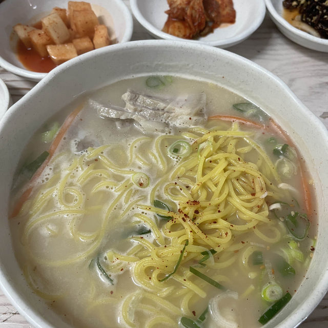 제주도에서 혼자 제대로 힐링하기💕 요가하고 카페에서 힐링하기