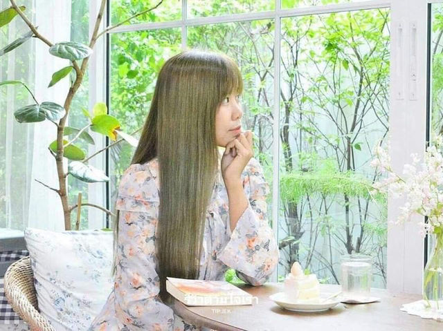 คาเฟ่วินเทจฟีลเหมือนนวนิยาย ตลิ่งชัน
