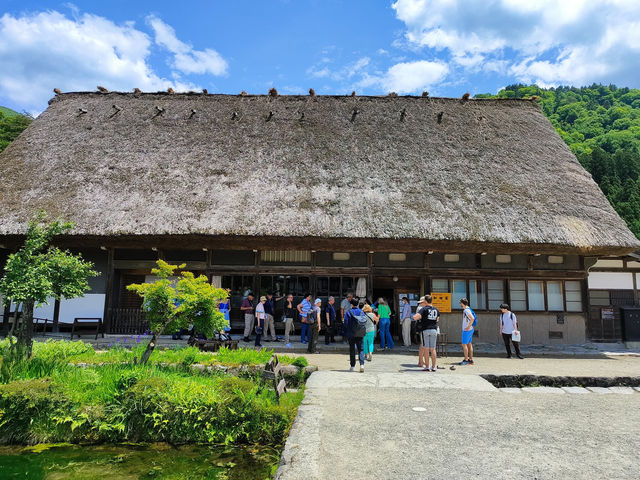 A Springtime Escape to Shirakawago