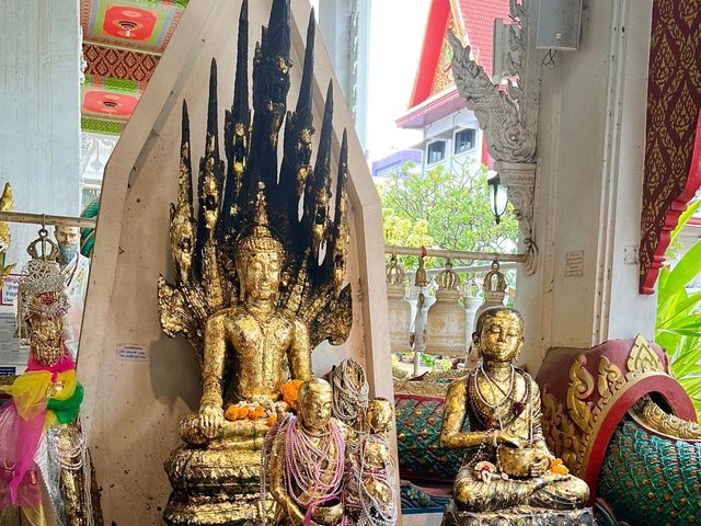 พามาขอพร ทำบุญ วัดนาคปรก